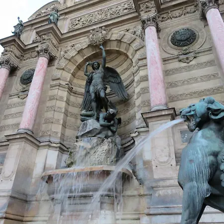 Luxury Apt - Avenue Foch / Arc De Triomphe Appartamento *
